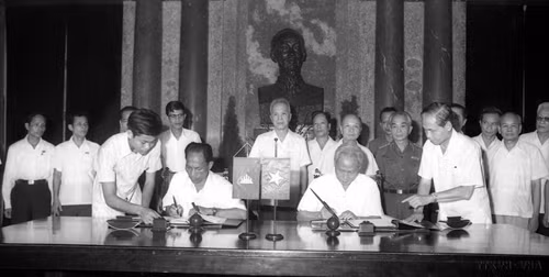 庆祝越南-柬埔寨建交55周年:特殊历史时期 ảnh 1 庆祝越南-柬埔寨建交55周年:特殊历史时期 ảnh 1