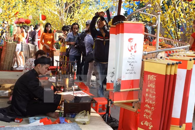 2016丙申年春节文化展在升龙皇城举行 ảnh 2 2016丙申年春节文化展在升龙皇城举行 ảnh 2