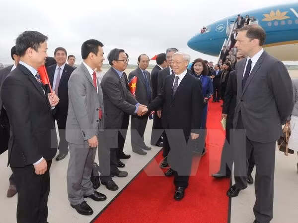 2015年越南党和国家领导人十大出访之旅 ảnh 2