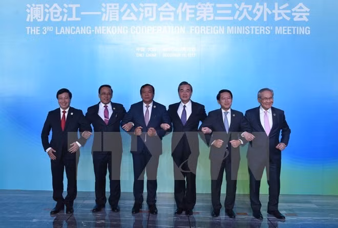 越通社一周(2017.12.11-2017.12.17)要闻回顾 ảnh 2 越通社一周(2017.12.11-2017.12.17)要闻回顾 ảnh 2