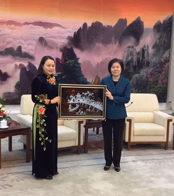 越南妇女联合会代表团对中国进行工作访问 ảnh 1 越南妇女联合会代表团对中国进行工作访问 ảnh 1
