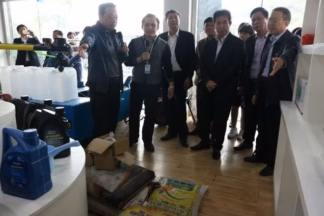 越中两党党政干部培训合作进一步深化两党友谊 ảnh 3 越中两党党政干部培训合作进一步深化两党友谊 ảnh 3