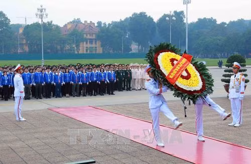 胡志明共青团第十一次全国代表大会第一场会议拉开序幕 ảnh 1