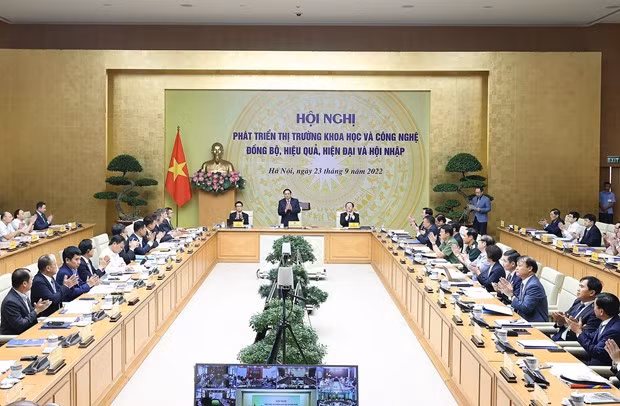 政府总理范明政:尽快将研究成果和知识产权投入生产经营活动中 ảnh 2 政府总理范明政:尽快将研究成果和知识产权投入生产经营活动中 ảnh 2