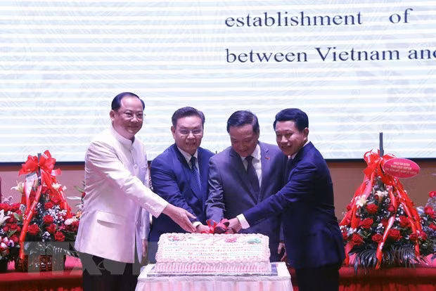 九二国庆节77周年:日本官员高度评价越南发展成就 ảnh 2 九二国庆节77周年:日本官员高度评价越南发展成就 ảnh 2