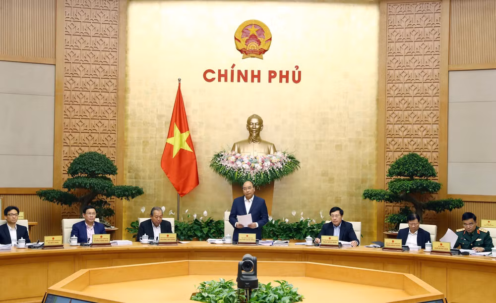 政府总理阮春福主持召开政府二月份例行会议 ảnh 1 政府总理阮春福主持召开政府二月份例行会议 ảnh 1
