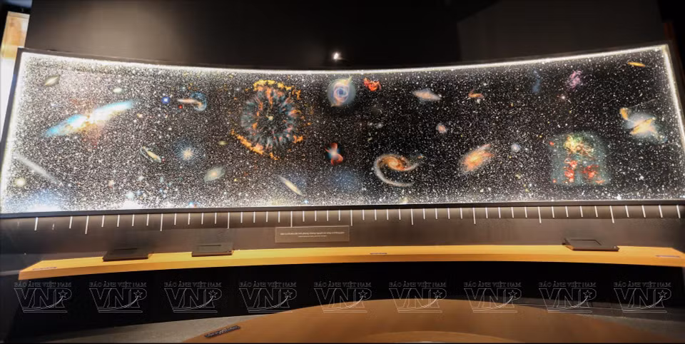 归仁科学探索中心太阳系室中的星系。图自越通社/越南画报