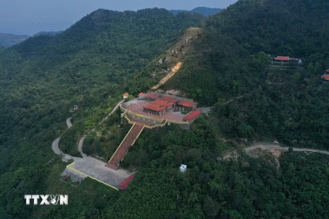 卧云寺建于陈朝时期。直至后黎朝，该寺不断得到修缮，使其建筑更加完善。图自越通社