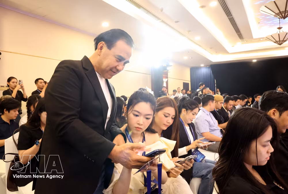 vnanet-potal-tp-ho-chi-minh-ra-mat-cau-lac-bo-niem-tin-so-phat-huy-vai-tro-kol-8945794.jpg