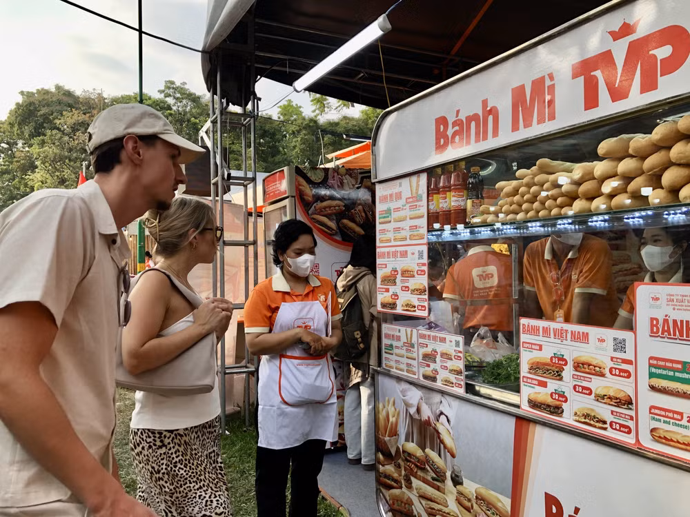 vna-potal-le-hoi-banh-mi-viet-nam-lan-thu-3-nam-2025-7926268.jpg