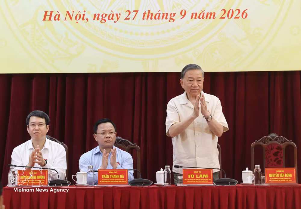 vnanet_potal-tong-bi-thu-chu-tich-nuoc-tiep-xuc-cu-tri-ha-noi-truoc-ky-hop-thu-hai-quoc-hoi-khoa-xvi-9052270.jpg