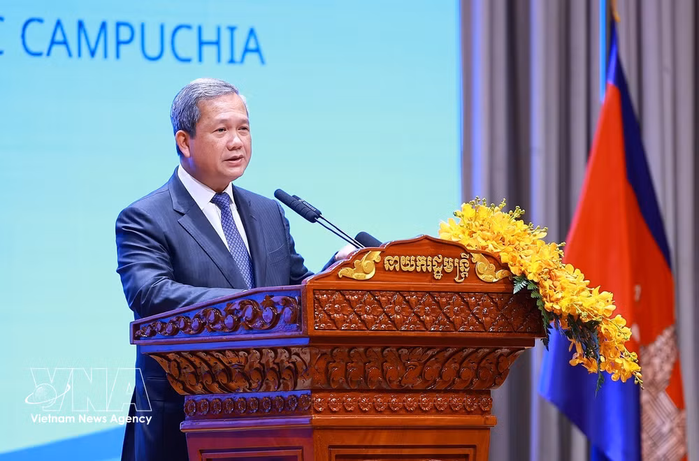 vnanet_potal-thu-tuong-le-minh-hung-va-thu-tuong-hun-manet-du-dien-dan-doanh-nghiep-viet-nam-campuchia-9077502.jpg