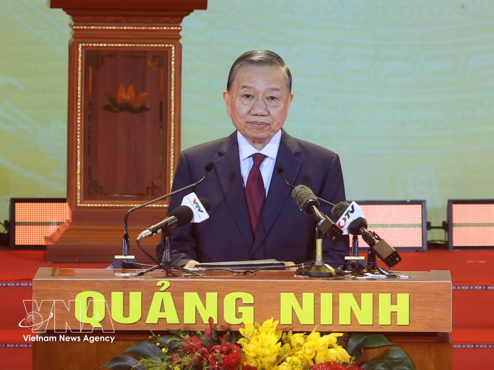 vnanet-potal-tong-bi-thu-chu-tich-nuoc-du-le-cong-bo-nghi-quyet-cua-quoc-hoi-ve-viec-thanh-lap-thanh-pho-quang-ninh-8988941.jpg