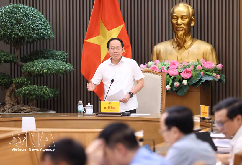 越南政府副总理黎进珠在会议上发表讲话。图自越通社