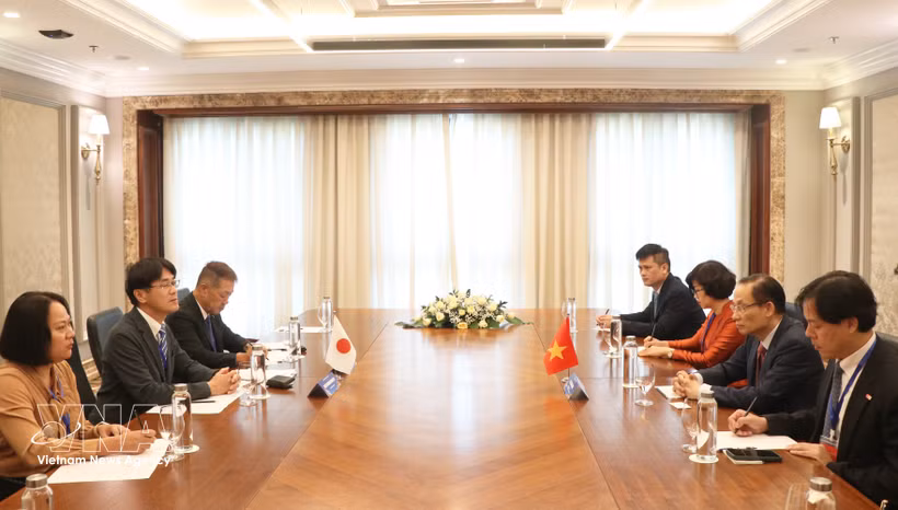 9月6日，越南外交部长黎怀忠会见日本奈良县知事山下诚和。图自越通社