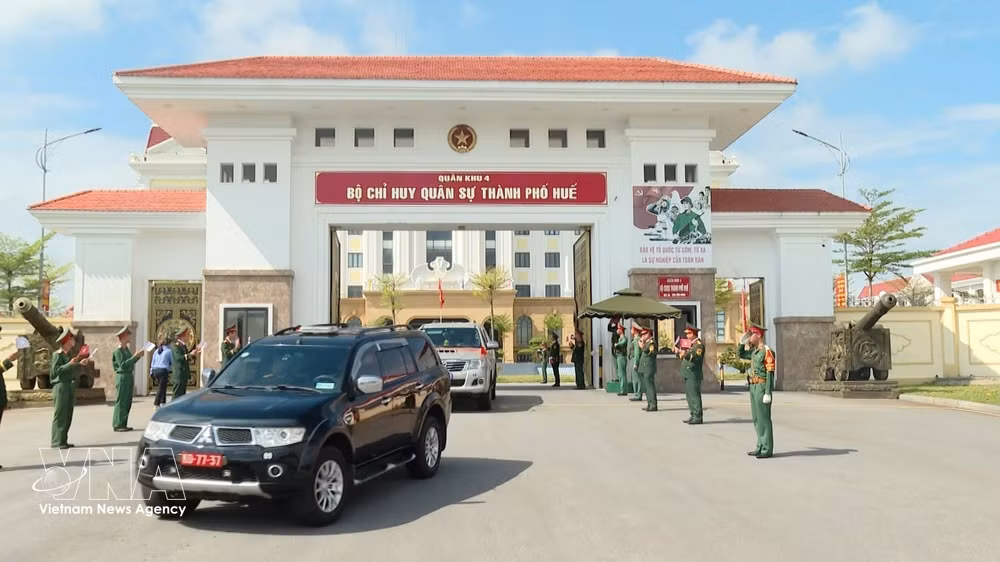 vnanet_potal-hue-doi-quy-tap-192-xuat-quan-sang-lao-tim-kiem-hai-cot-liet-si-9008128.jpg