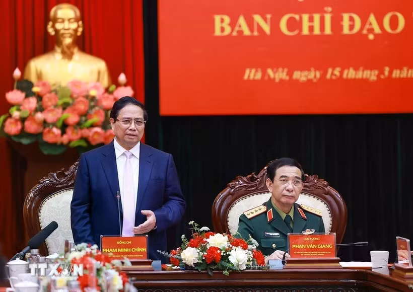范明政总理会见越南军队工业与电信集团领导 图自越通社