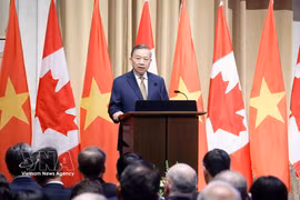 越共中央总书记、国家主席苏林在加拿大发表政策演讲