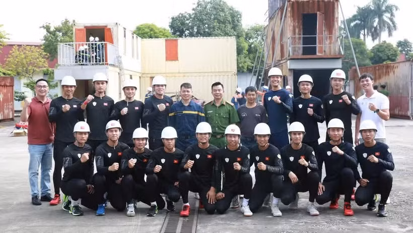 参加2026年世界消防救援锦标赛的越南公安部代表队成员。图自nhandan.vn