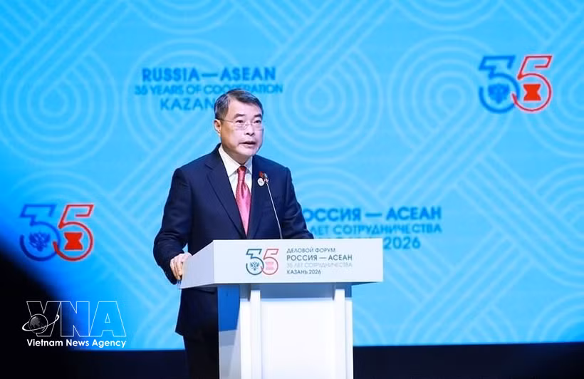 越南政府总理黎明兴在东盟—俄罗斯商业论坛上发表讲话。图自越通社