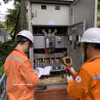 北部电力公司建议民众和企业安全、节约用电，特别是在12时至15时以及20时30分至24时的高峰时段。图自越通社