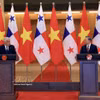 越共中央总书记、国家主席苏林与巴拿马总统穆利诺共同会见记者。图自越通社