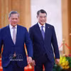 越南政府总理黎明兴迎接于今年6月8日至9日对越南进行正式访问，并出席在河内举行的第三届东盟未来论坛的柬埔寨首相洪玛奈。图自越通社