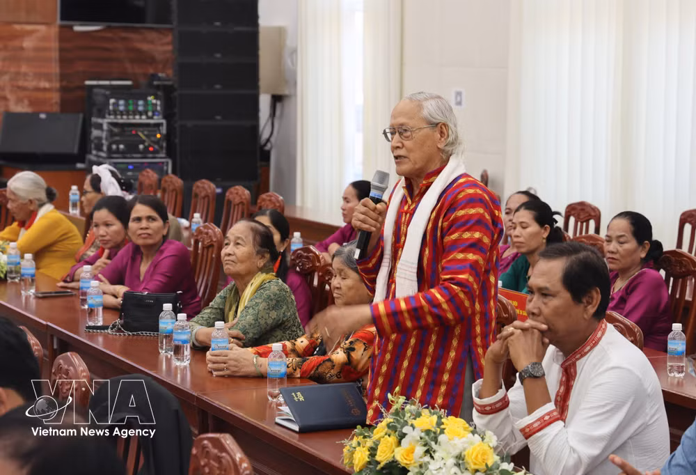 vnanet_potal-khanh-hoa-bao-ton-va-phat-huy-gia-tri-gom-cham-bau-truc-9080663-3.jpg