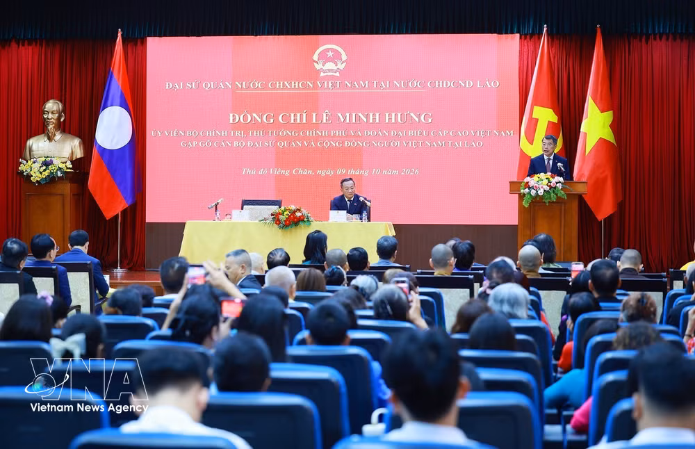 vnanet_thu-tuong-le-minh-hung-phat-bieu-tai-buoi-gap-can-bo-nhan-vien-dai-su-quan-va-cong-dong-nguoi-viet-nam-tai-lao-anh-ttxvn.jpg
