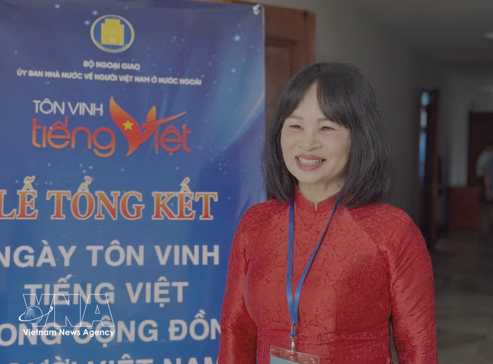 vnanet-potal-tu-ngay-ton-vinh-tieng-viet-den-nghi-quyet-23-nqtw-nuoi-duong-tinh-yeu-que-huong-tu-tieng-me-de-9007837.jpg
