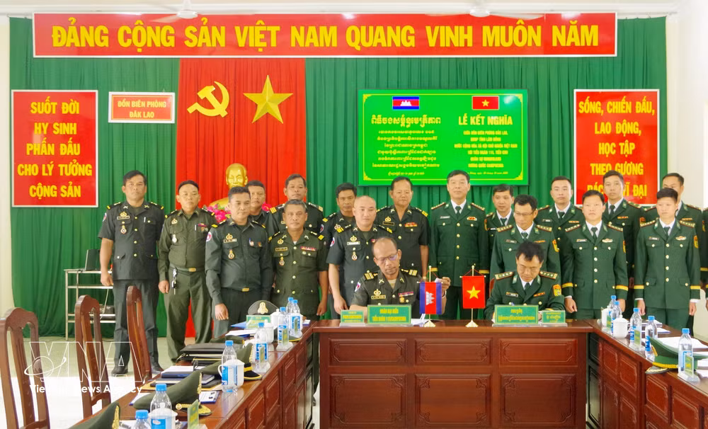 vnanet_potal-tang-cuong-doan-ket-nang-cao-hieu-qua-phoi-hop-quan-ly-bao-ve-bien-gioi-9100523-2.jpg