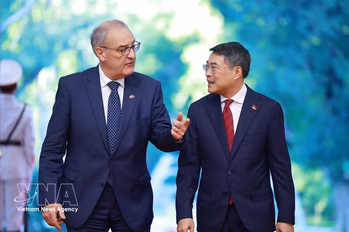 越南总理黎明兴会见瑞士联邦主席帕姆兰 图自越通社